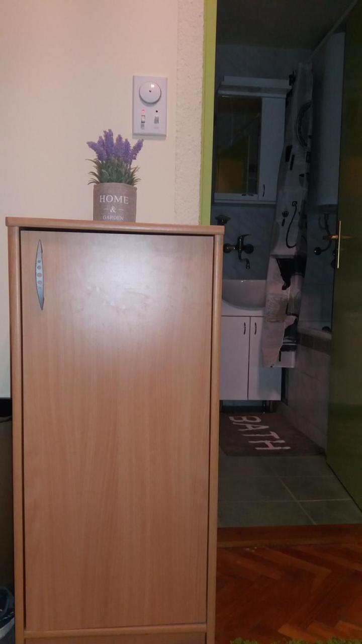 Sweet Home Center Apartment Újvidék Kültér fotó