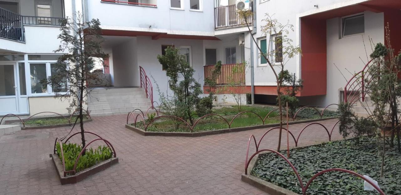 Sweet Home Center Apartment Újvidék Kültér fotó