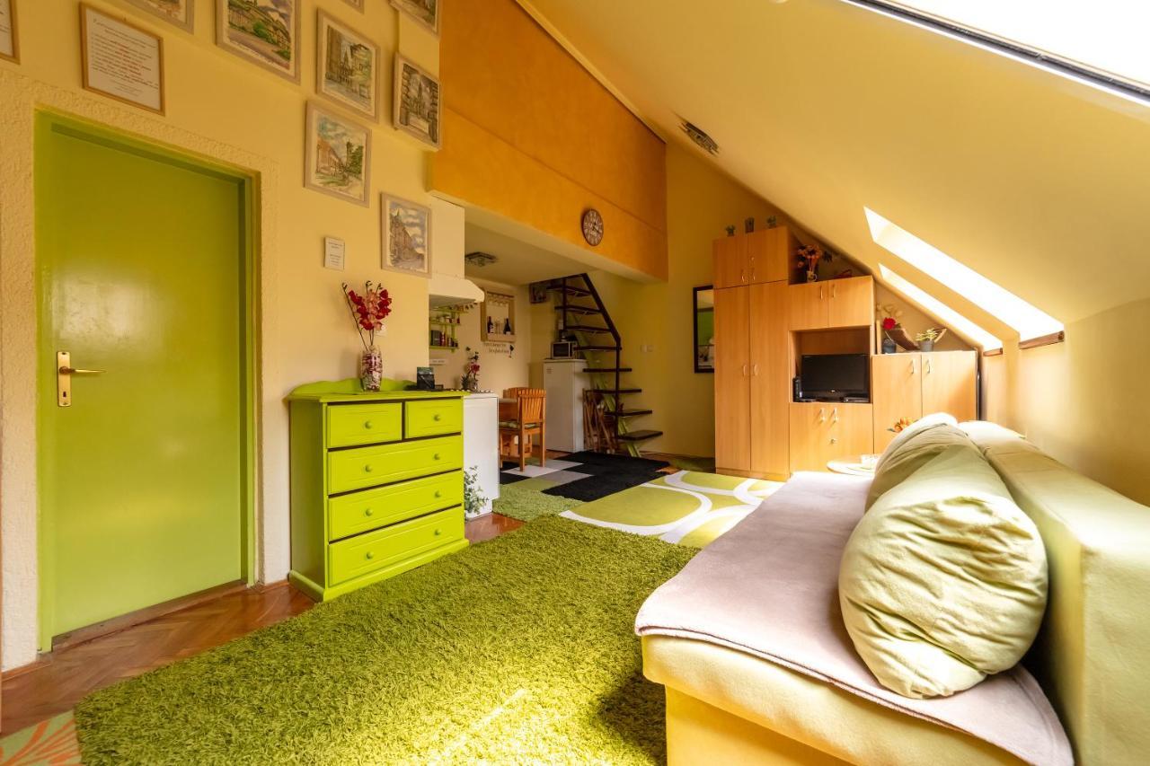 Sweet Home Center Apartment Újvidék Kültér fotó